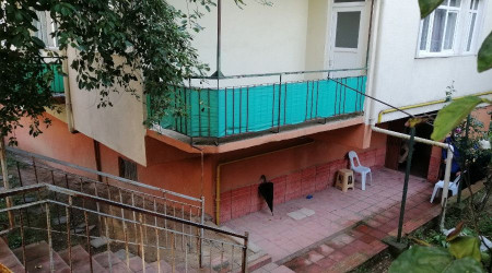 Yalnız yaşayan engelli şahıs evinde kanlar içinde ölü bulundu