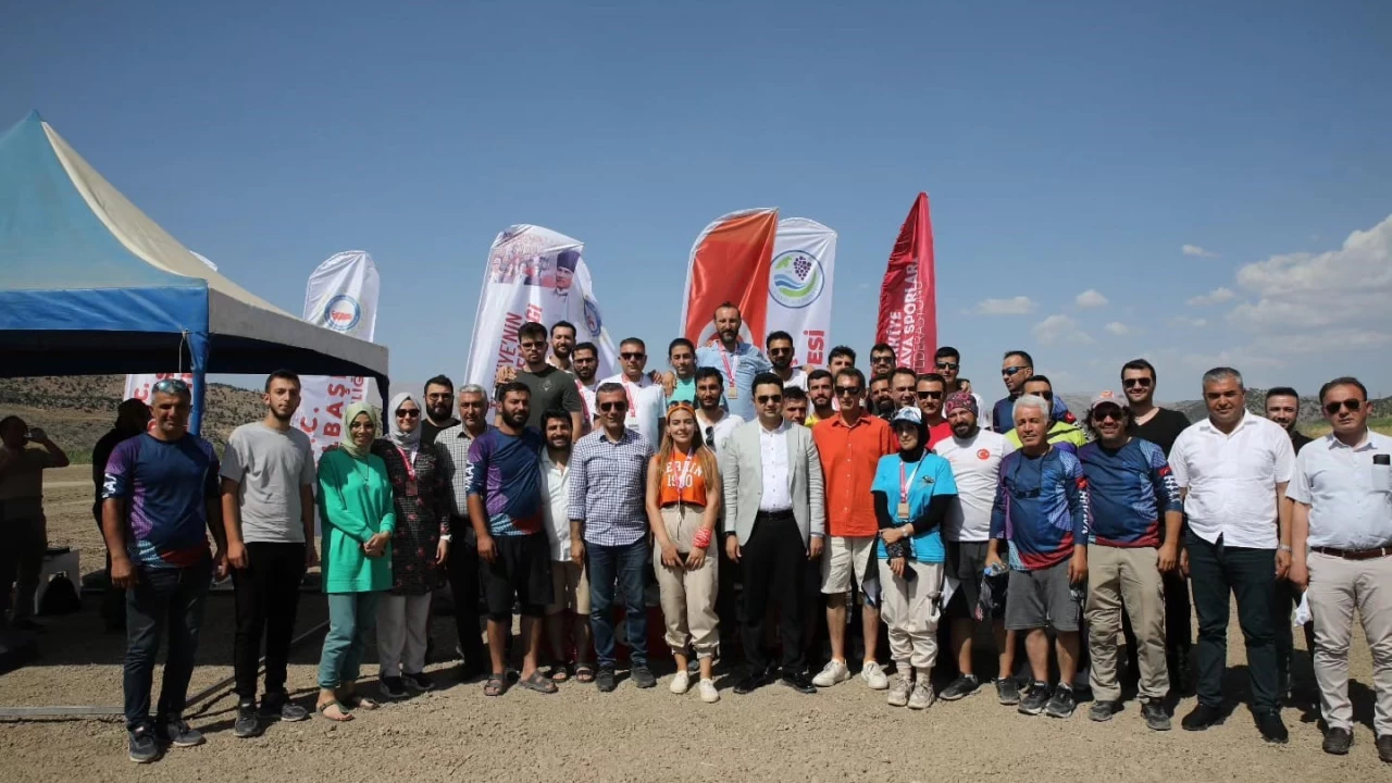 Yamaç paraşütü bölge şampiyonası yapıldı