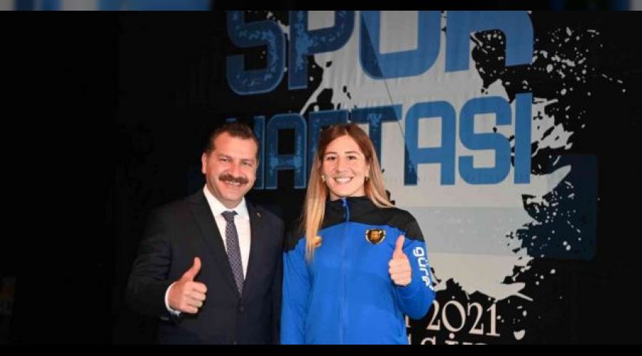 Yasemin Adar'n yeni takm belli oldu