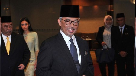 Yeni kral Tengku Abdullah