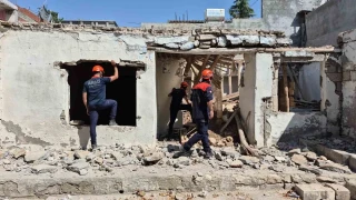 Y�kmaya �al��t��� ev �zerine ��kt�: 1 yaral�