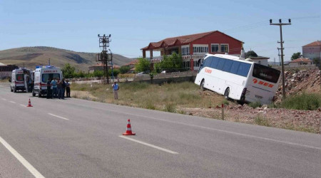 Yozgat'ta otobüs yoldan çıktı