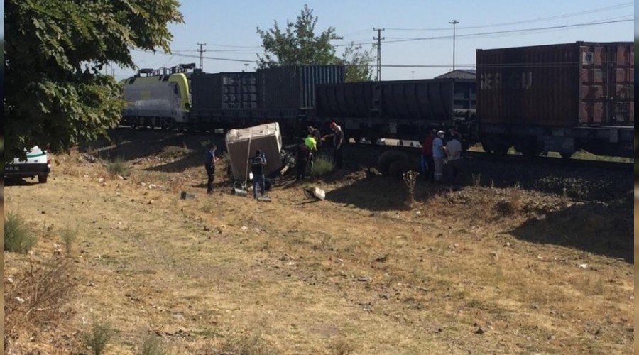 Yk treni kamyonu biti