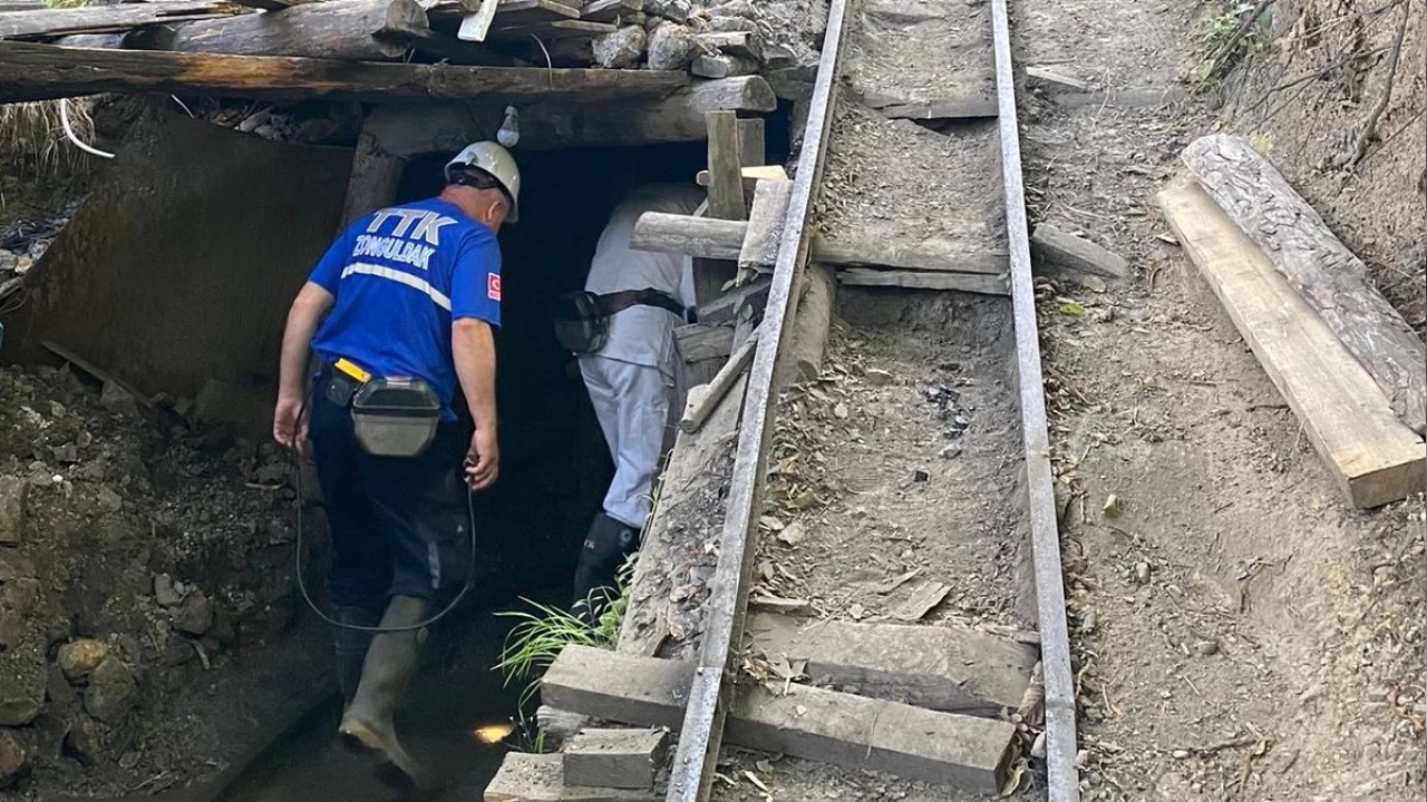 Zonguldak'ta ruhsats�z maden oca��nda g���k meydana geldi