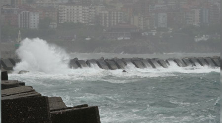 Zonguldak'ta iddetli rzgar