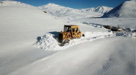1 aydır kapalı yayla yolu açıldı