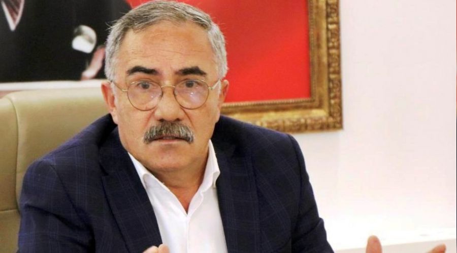 '1 y�ld�r esnaf kapal�, vir�s azalm�yor art�yor'