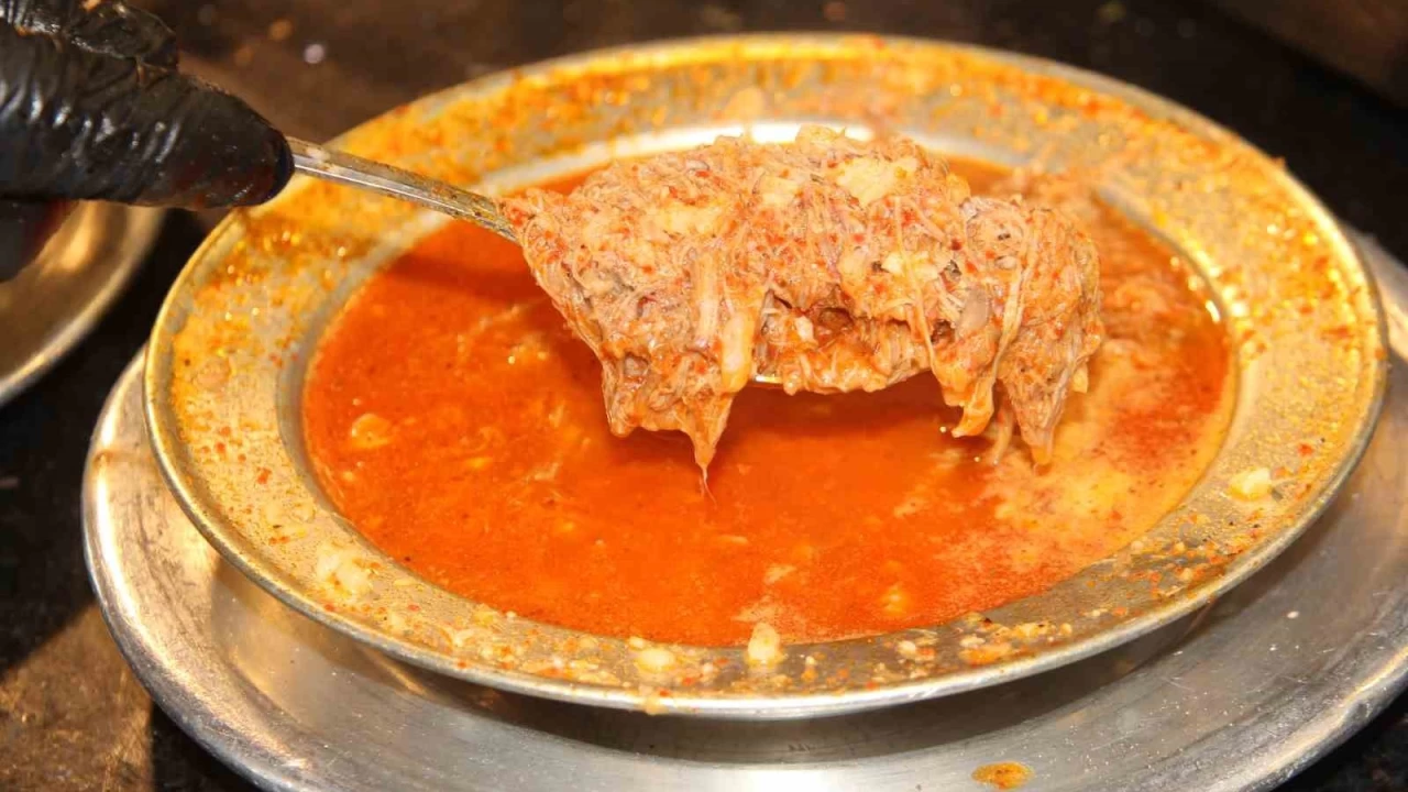 12 saat pi�tikten sonra sofraya gelen lezzet: Beyran