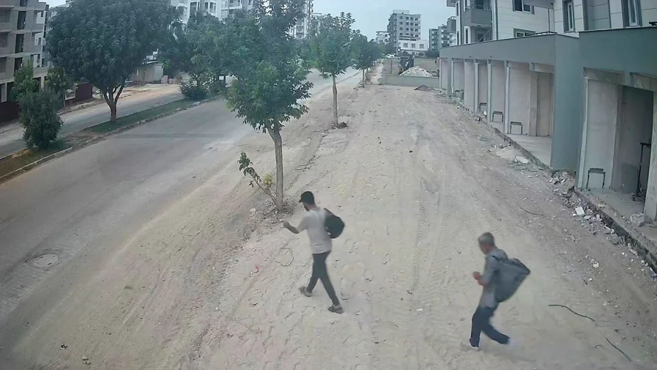 16 su saati �alan �ah�slar '�eytana uyduk' dediler