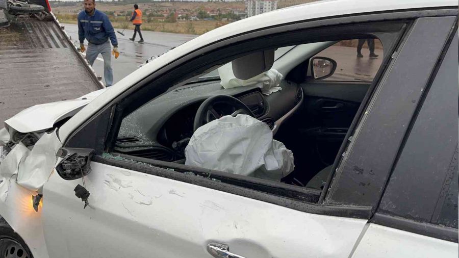 19 yaşındaki üniversite öğrencisi kazada hayatını kaybetti