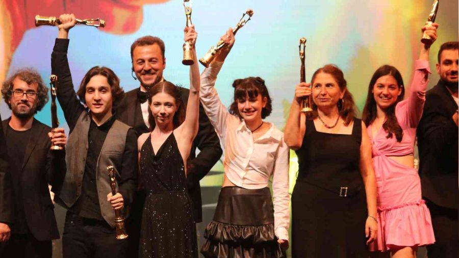 29. Uluslararası Altın Koza Film Festivali'nin büyük ödülleri sahiplerini buldu