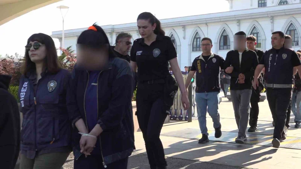 3 ayda 6,6 milyar liral�k para trafi�i tespit edildi