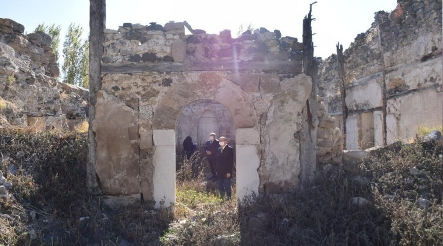 5 asırlık cami unutulmadı