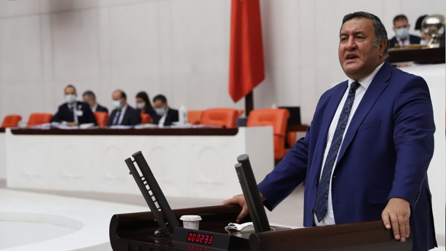 608 zel tiyatrodan sadece 105i aktif 