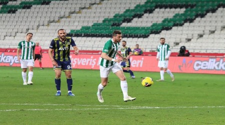 9 kişiyle Fenerbahçe’yi yendiler