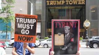 ABD'de 50 eyalette 'Trump istifa' sesleri