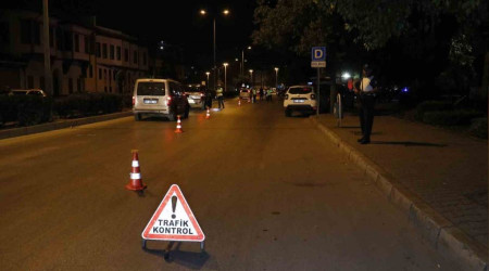 Adana'da bin 871 polisle asayiş uygulaması