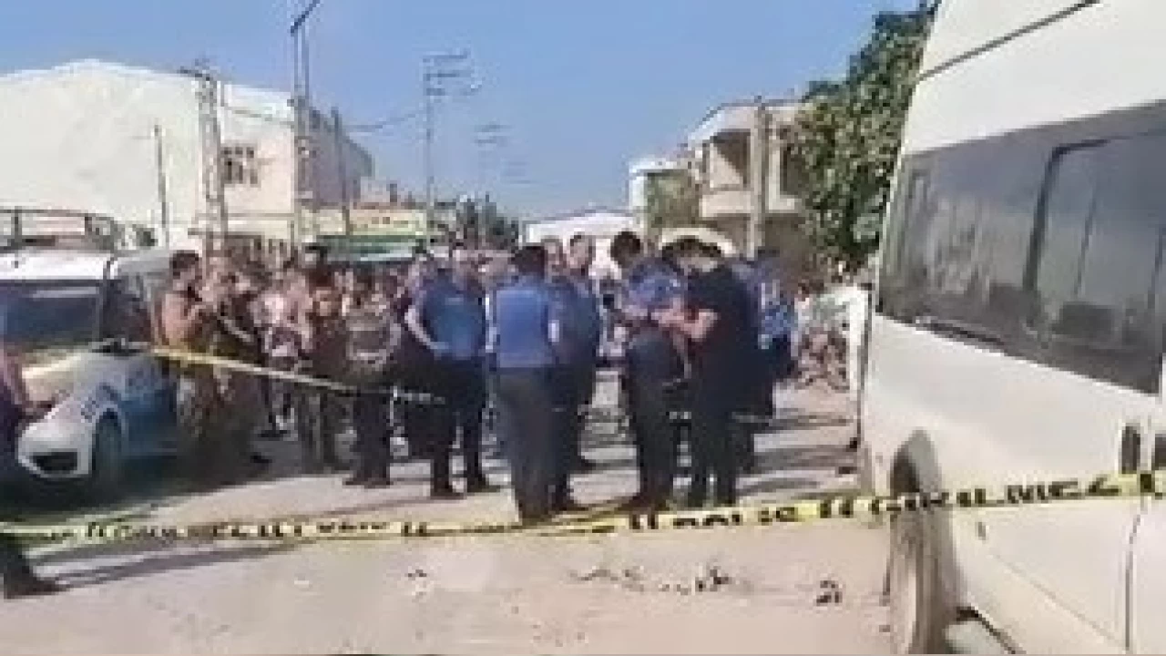 Adana'da bir ahs, dnrn sokak ortasnda ldrp kat