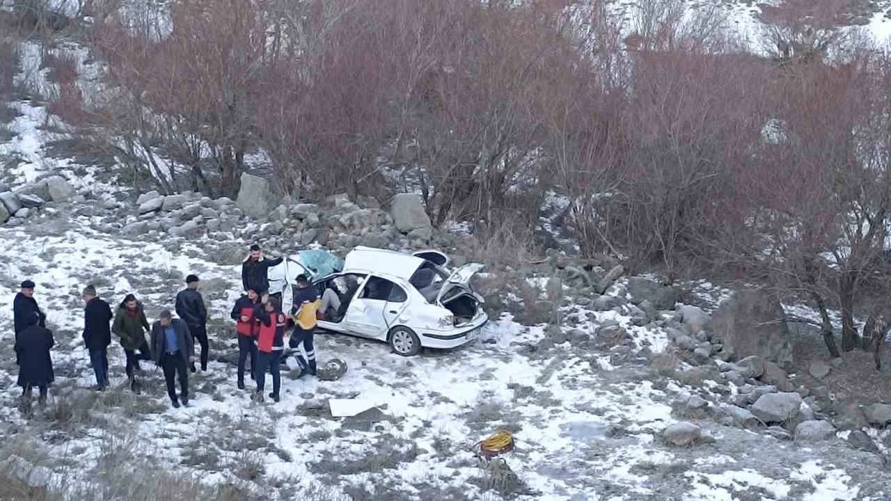 Ağrı'da kaza: 3 yaralı