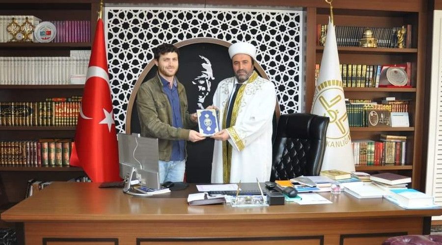 Alanya'da yaşayan Rus uyruklu genç Müslüman oldu