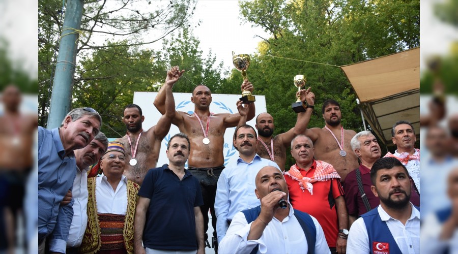 Ali G�rb�z'e 4.Ba�pehlivanl��� K�yce�izden 