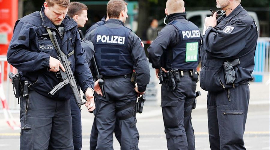 Alman polisi Orhan �nal'� yakalamak i�in yard�m istiyor