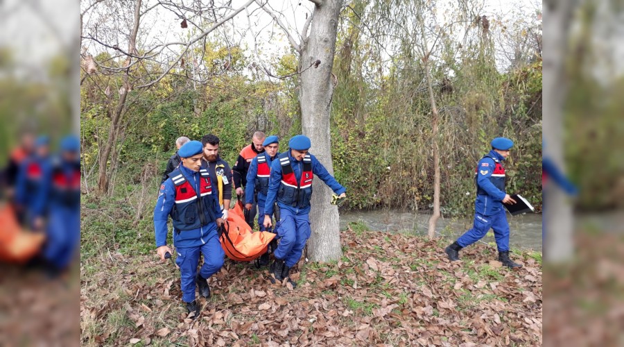 Alzheimer hastas� kad�n �l� bulundu 