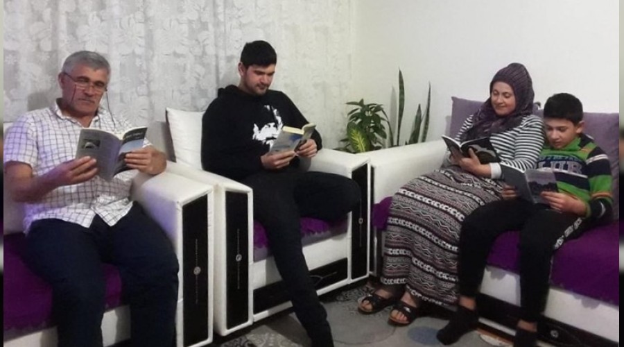 Amasya'daki kitap okuma kampanyas�na 7'den 70'e kat�l�m