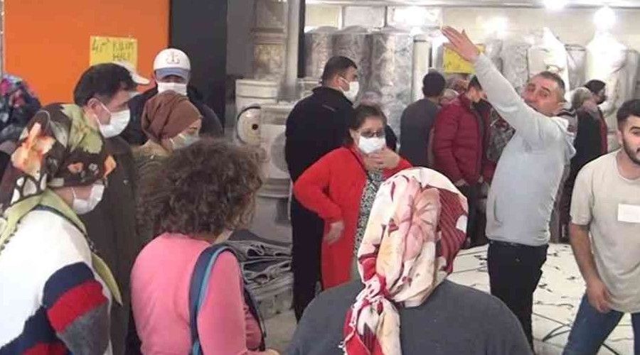 Antalya'da ucuz halı izdihamı