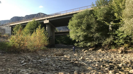 Antalya'da Üzümdere ırmağı kurudu