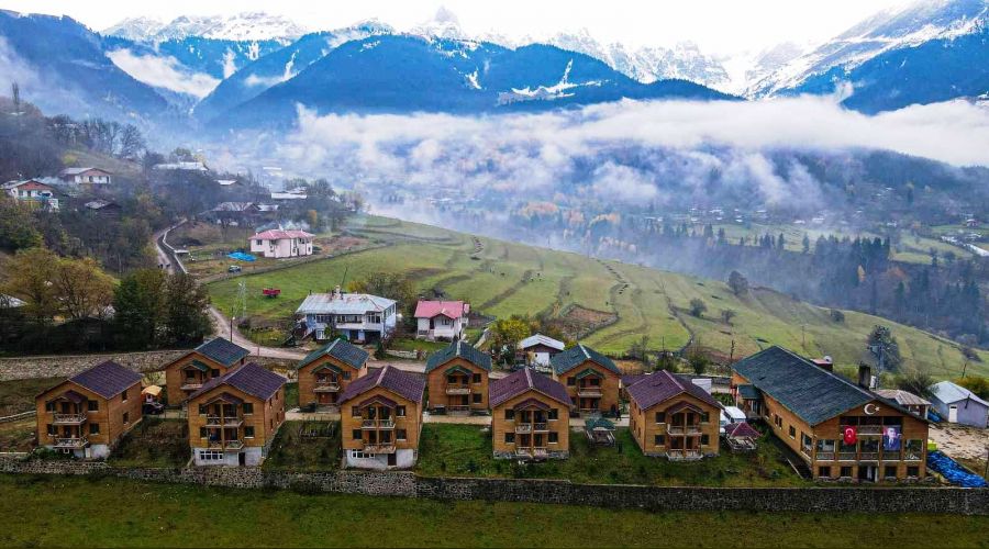 Artvin-Şavşat'ta tatil köyünü aratmayan huzurevi