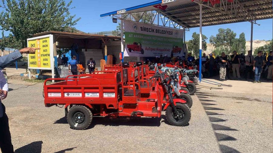 At arabas�n�n yerini triport�r motosikletler alacak