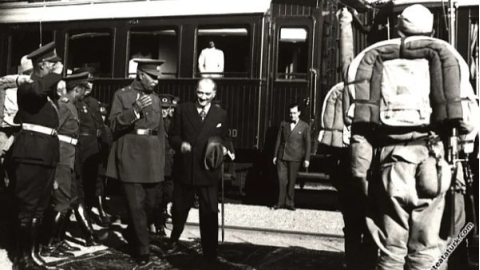 Atat�rk��n, �zmir yolculu�u
