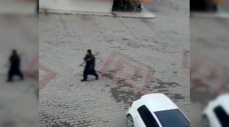 Av tüfeğiyle siteyi bastı