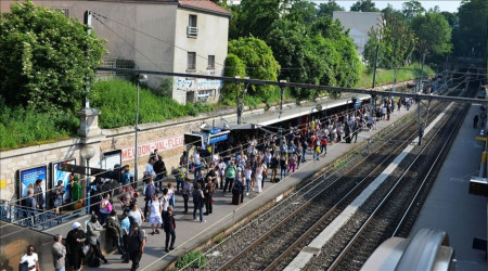 Avrupa’da grev dalgası yayılıyor