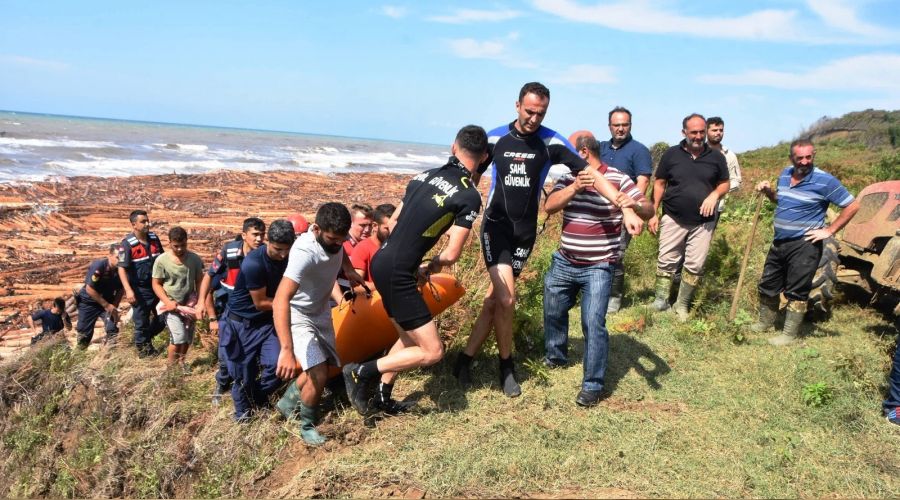 Ayanc�k'taki selde toplam 6 ki�inin cans�z bedenine ula��ld�