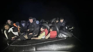 Ayvacık açıklarında 14 kaçak göçmen yakalandı