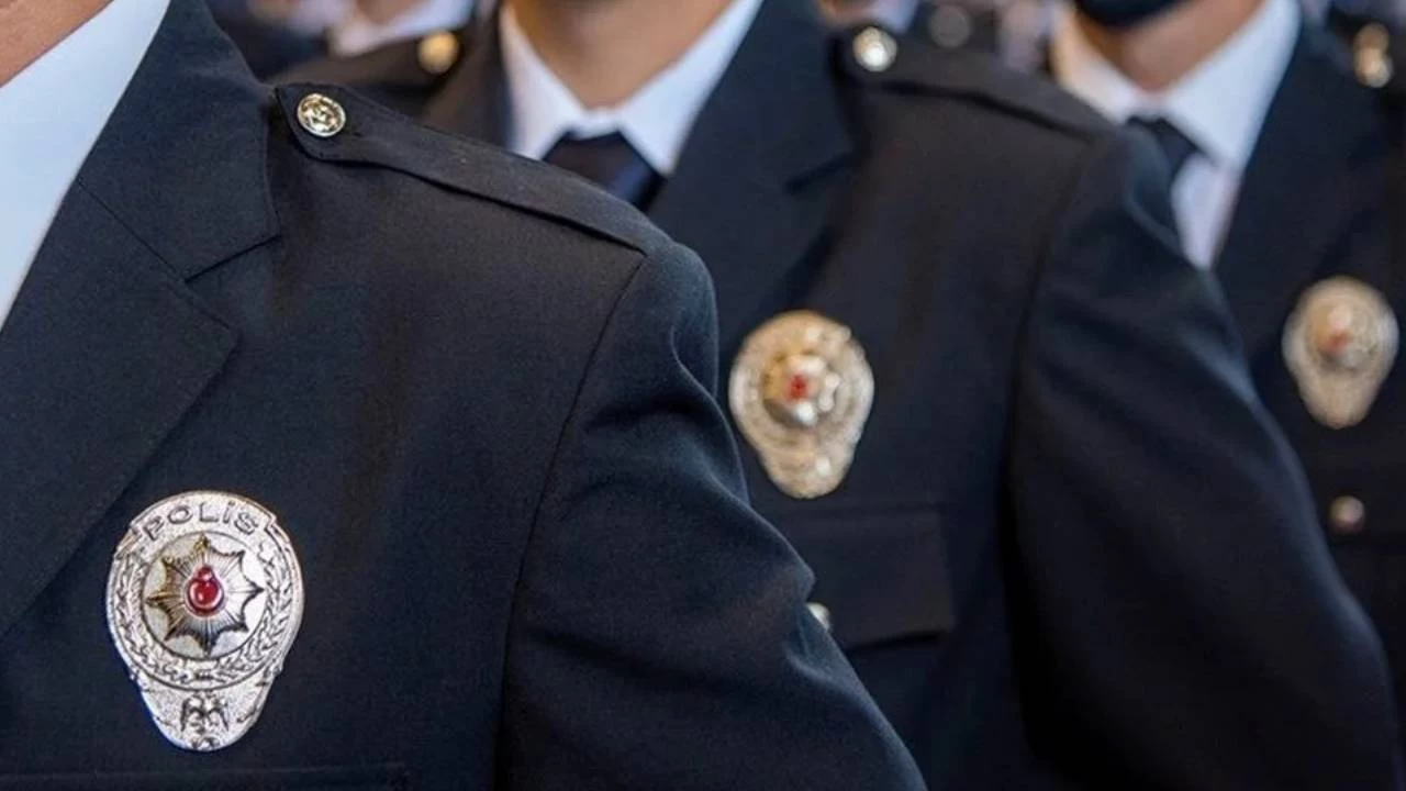 Bakan Yerlikaya: FET� ile irtibatl� 445 emniyet mensubu a���a al�nd�