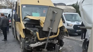 Başakşehir'de zincirleme kaza: 12 yaralı