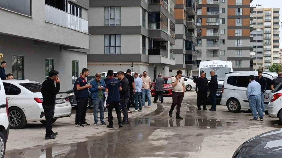 Batman'da asans�r bo�lu�una d��en vatanda� hayat�n� kaybetti