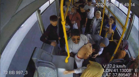 Batman'da belediye otobüsünde panik anları