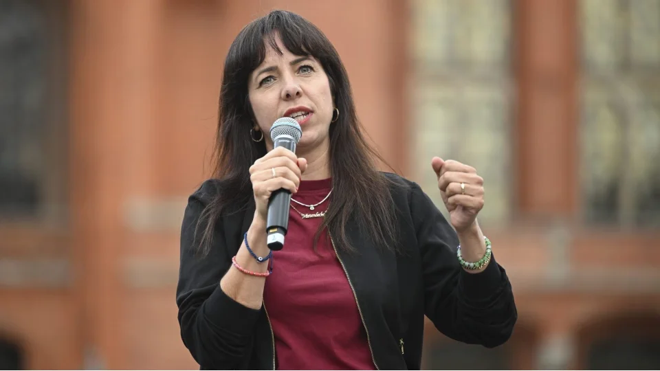 Berlin'de Yeşiller ve Sosyal Demokrat Parti, Sol Parti ile hükümet kurma görüşmelerini askıya aldı