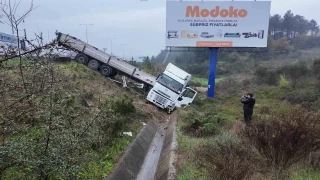 Beykoz'da saanak ya kaza getirdi: Tr devrildi, 1 yaral