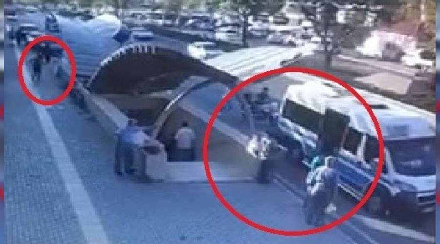 Biri nöbet tuttu, diğeri motoru çaldı