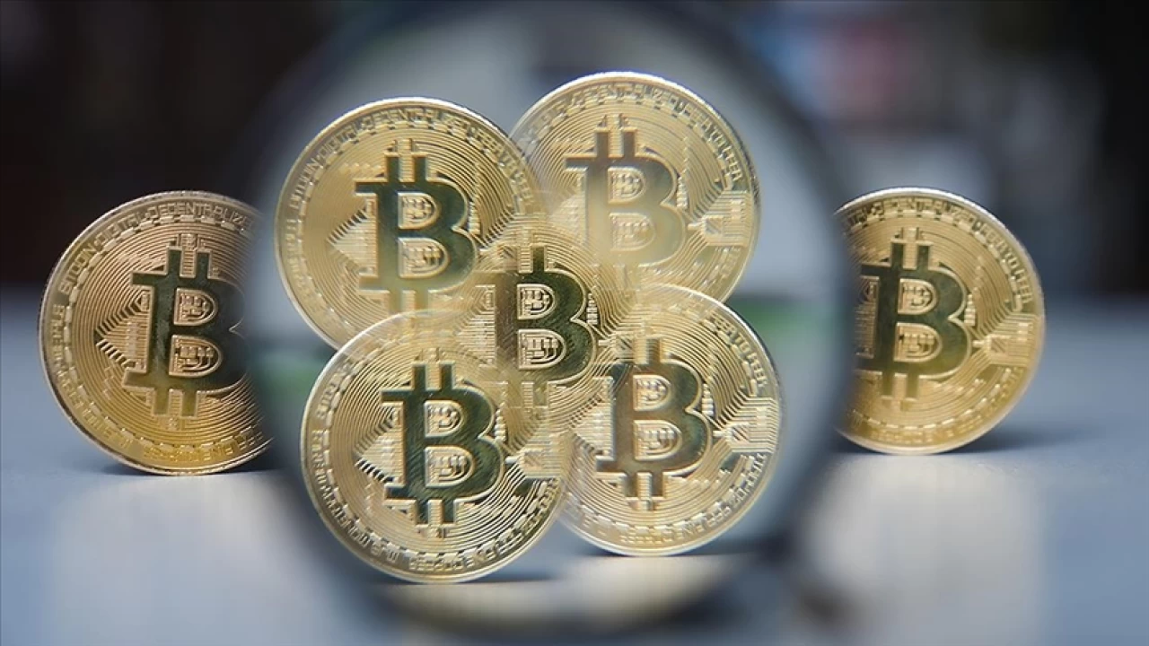 Bitcoin rekor k�rd�, geri �ekildi