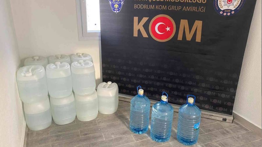Bodrum'da 385 litre sahte alkol ele geirildi