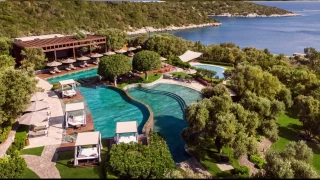 Bodrum'da milyarlık evler leblebi gibi satılıyor