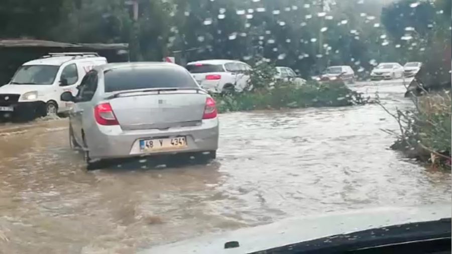 Bodrum'da ��renciler, evlerine g�nderildi