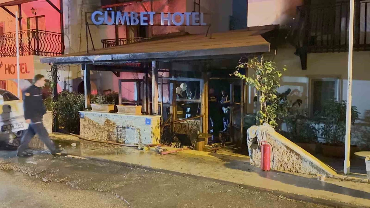 Bodrum'da otel alev alev yand