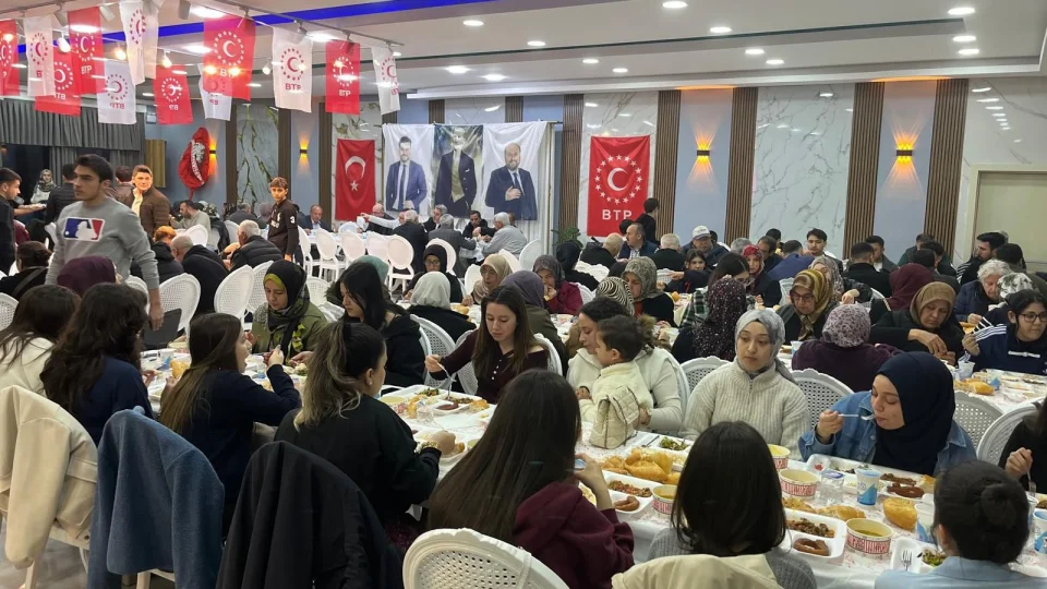 BTP Hatay te�kilat� iftar program�nda bir araya geldi
